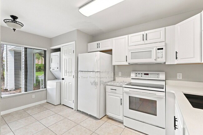 Building Photo - 9430 Torrington Ave