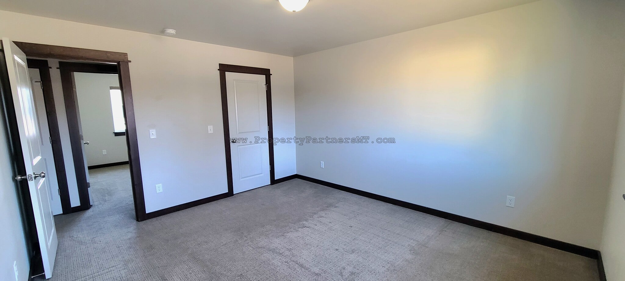 Building Photo - 1303 Westwood Cir