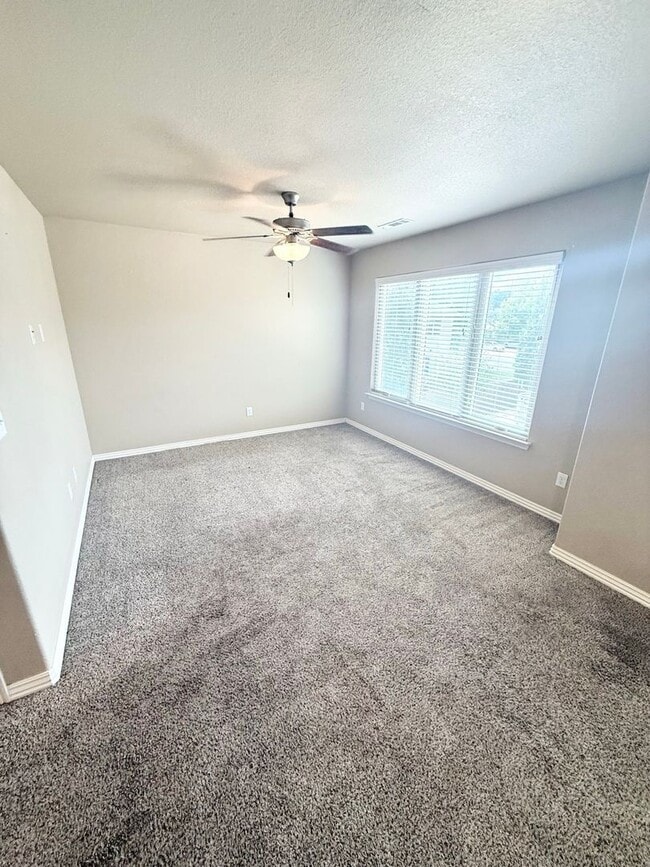 Building Photo - Wish & Leverett Townhomes