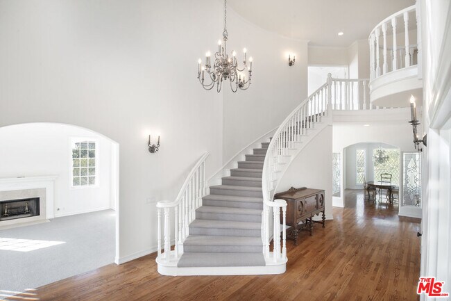 Building Photo - 27437 Winding Way