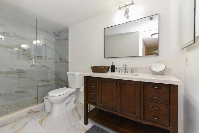 Building Photo - 4200 N Ocean Dr