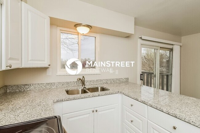 Building Photo - 3 Bedroom Pet-Friendly Home in Colorado Springs, CO with Main Street Renewal