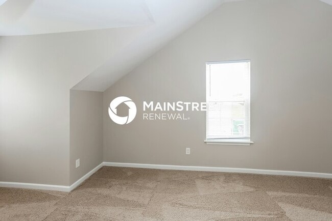 Building Photo - 4 Bedroom Pet-Friendly Home in CHARLOTTE, NC with Main Street Renewal