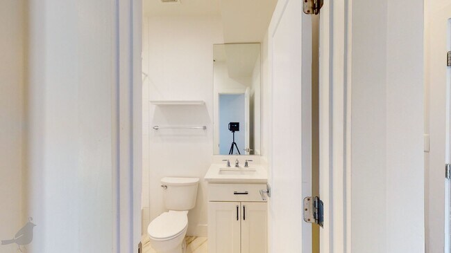 Building Photo - Stunning and Spacious Duplex in Brookland w/ Parking!