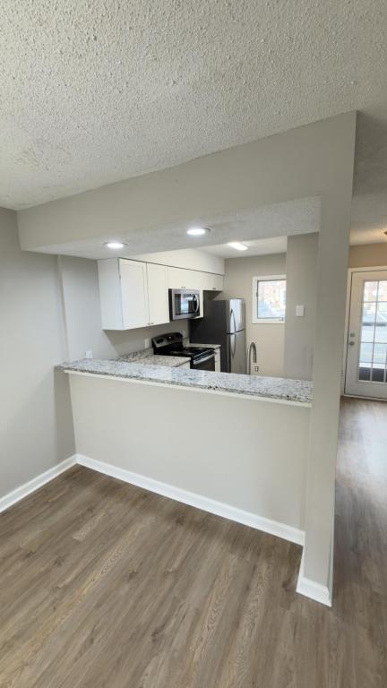 Building Photo - 409 Garden Dr