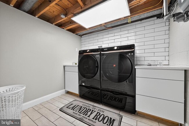 Building Photo - 335 Connecticut Ave