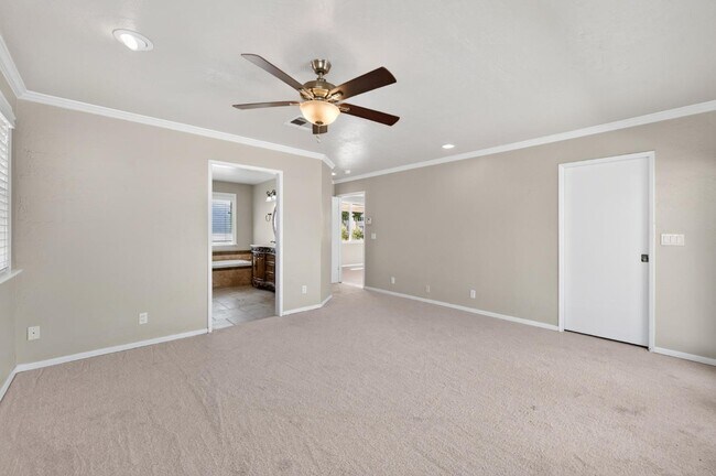 Building Photo - 4105 E Perrin Ave