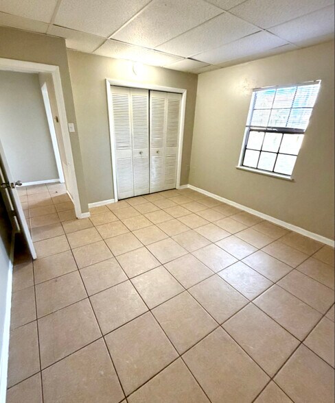 Building Photo - 2504 Ave O NW