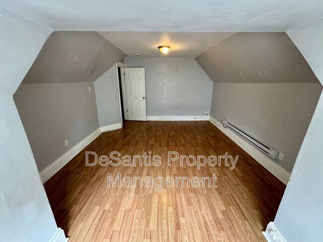 Building Photo - 1810 Brownsville Rd