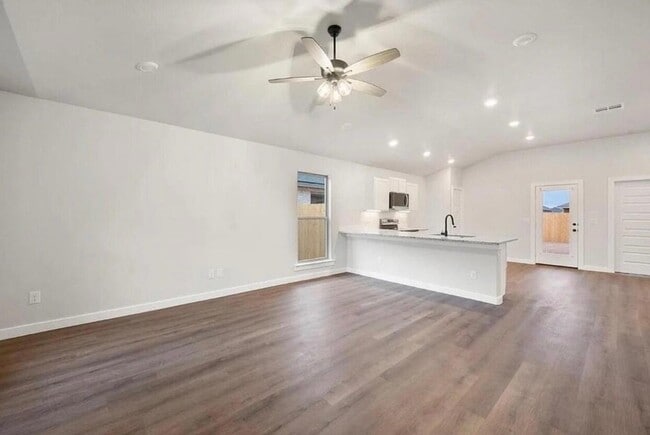 Building Photo - 1708 145th St