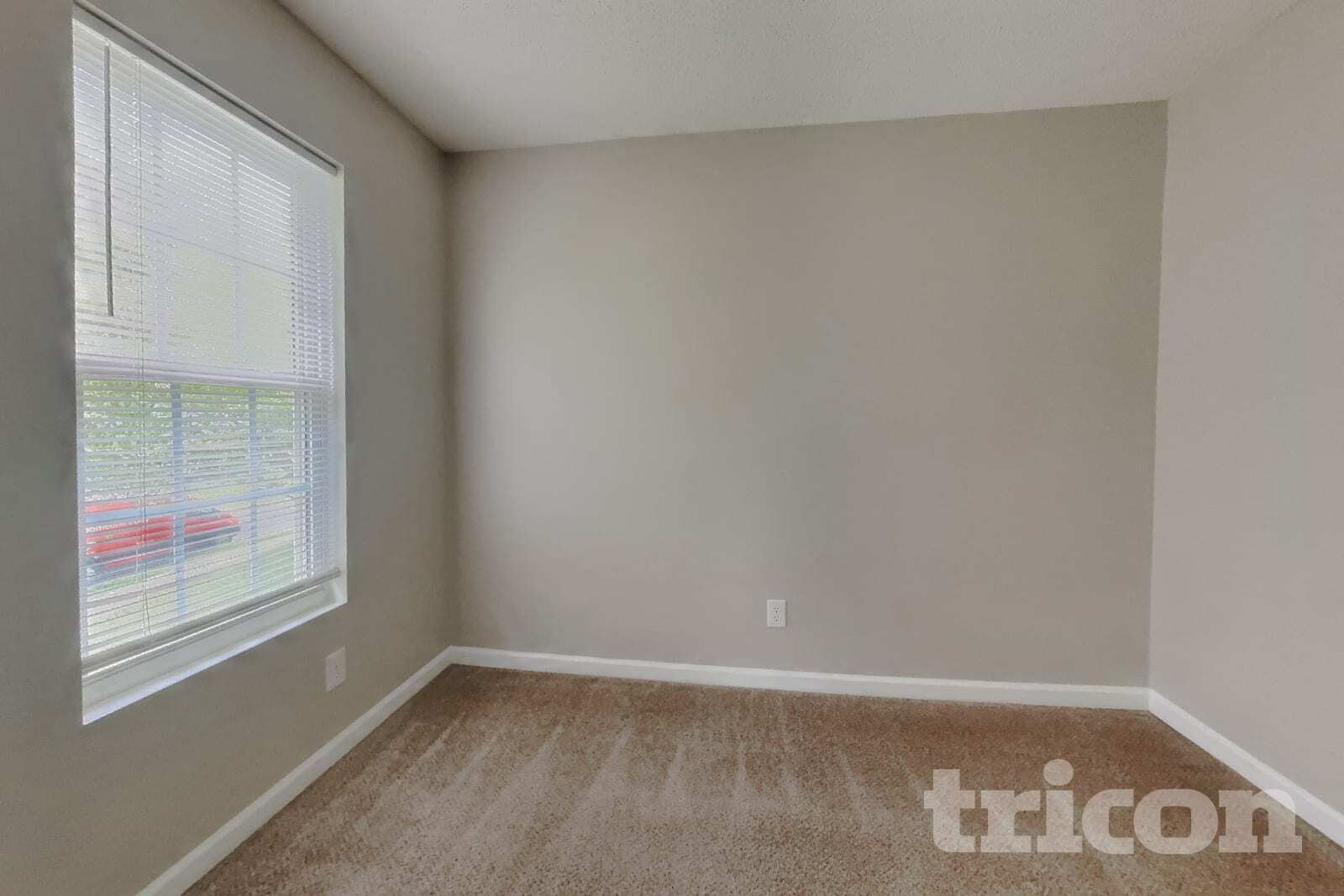 Building Photo - 1017 Woodland Pointe Dr