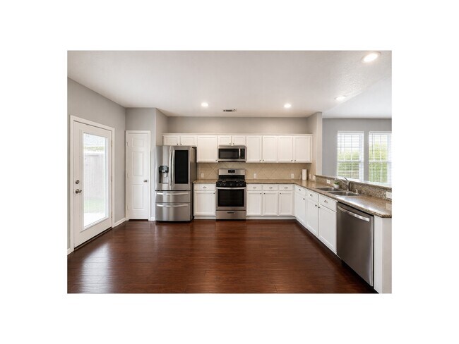 Building Photo - 9418 Brackenton Crest Dr