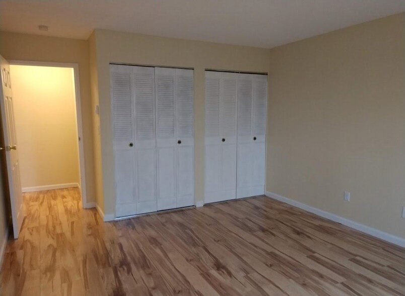 Building Photo - 80 Claudia Dr