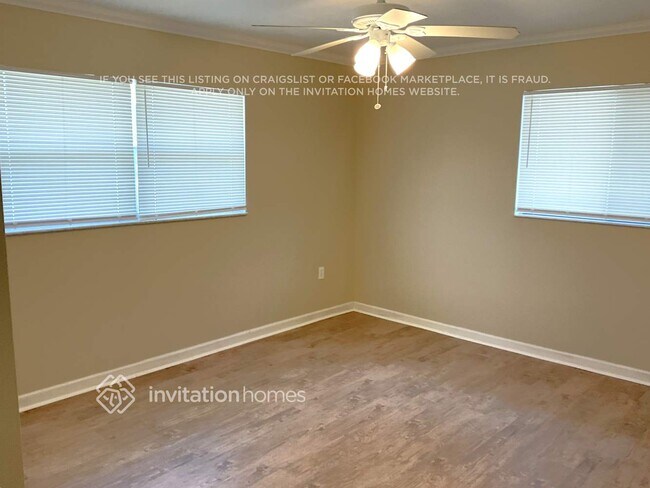 Building Photo - 4728 Charing Cross Rd