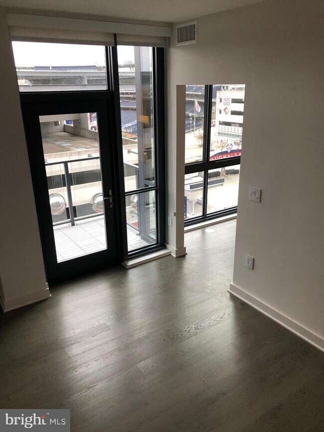 Building Photo - 70 N St SE