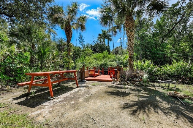Building Photo - 15206 Parkside Dr
