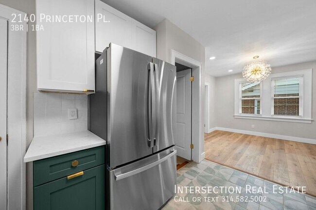 Building Photo - 2140 Princeton Pl