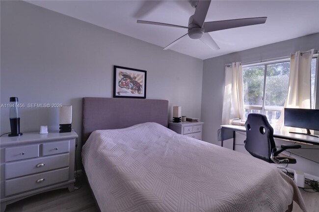 Building Photo - 2149 Discovery Cir W