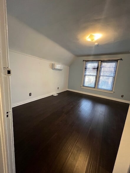 Primary Bedroom - 4361 Raleigh St