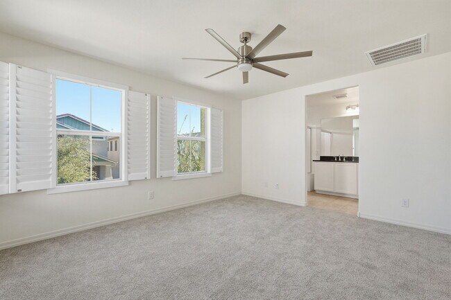 Building Photo - 1647 S 83rd Pl