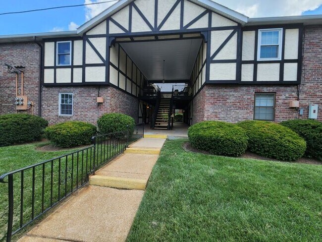 Primary Photo - Two Bedroom Two Bath Condo with Pool Access