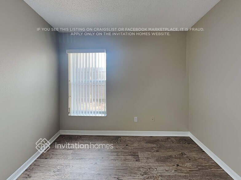 Building Photo - 304 View Ct