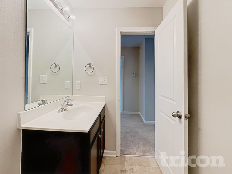 Building Photo - 6931 Savanna Springs Dr