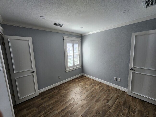 Building Photo - 15506 Red Pine Ridge Way