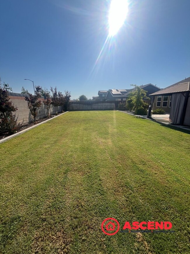 Building Photo - Gorgeous Home in Gossamer Grove!