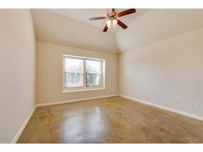 Building Photo - 4504 Halliday Ave