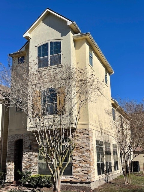 Building Photo - 9103 Creekstone Lake Dr