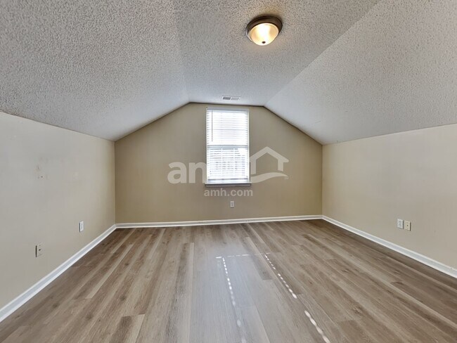 Building Photo - 4016 Broken Arrow Dr