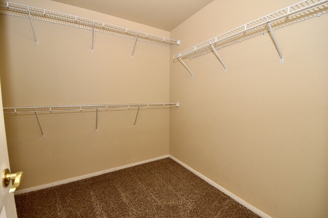 Building Photo - Beautiful Southwest 2-Story Home with Spacious Layout & Covered Patio