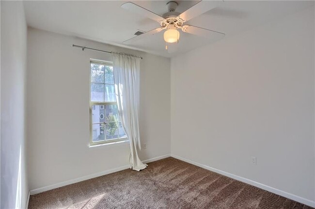 Building Photo - 126 Arbor Trail Dr
