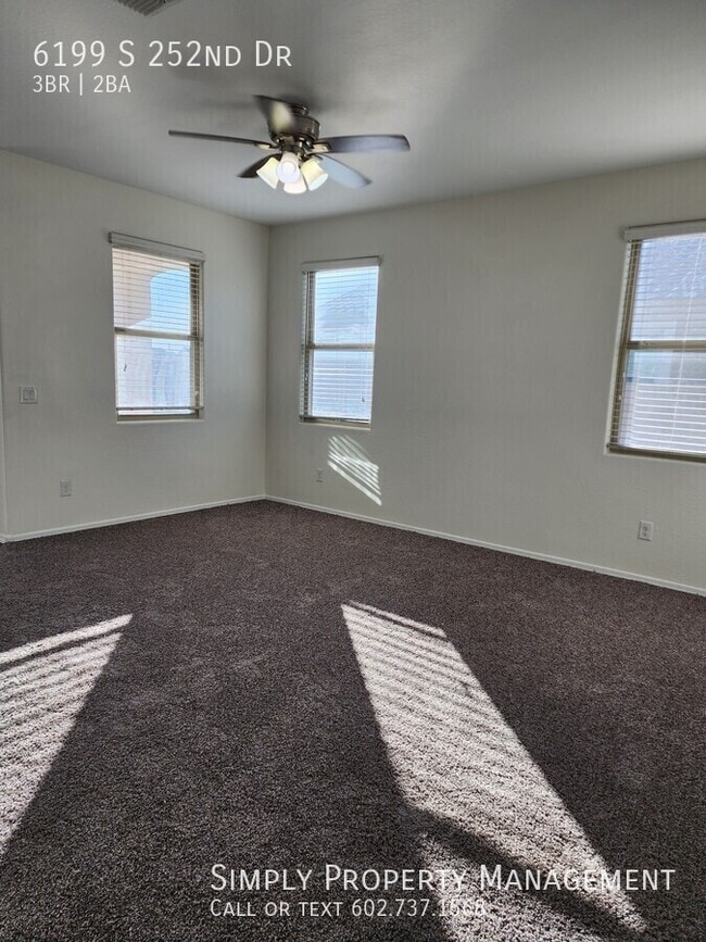 Building Photo - 6199 S 252nd Dr