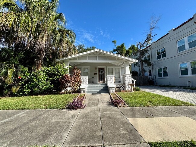 Building Photo - Great 3 Bed 2 Bath Home in Seminole Heights