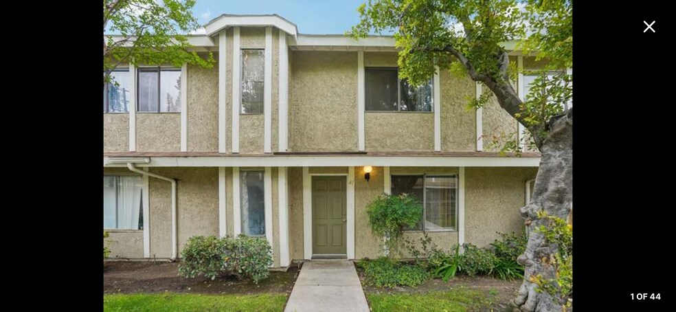 Building Photo - 15210 Shadybend Dr