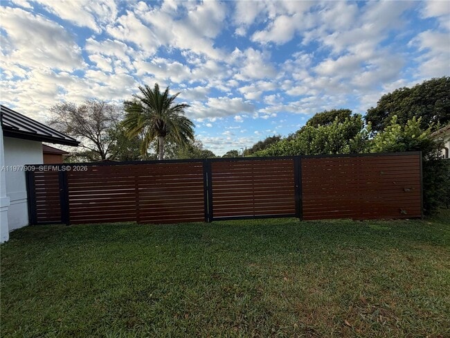 Building Photo - 11300 NW 5th St