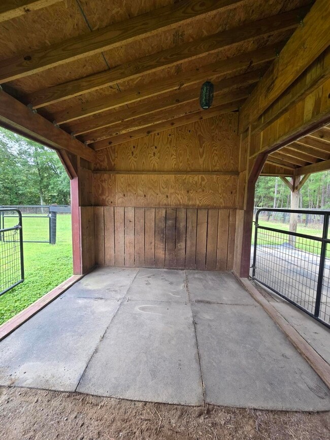 Building Photo - 2183 Chukker Crk Rd