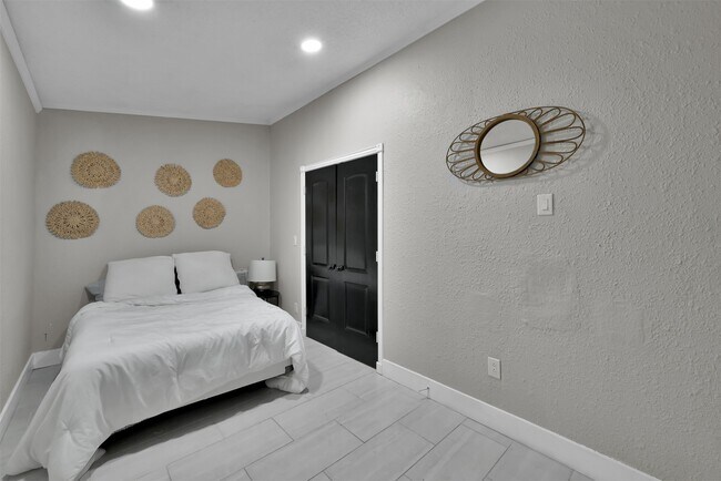 Building Photo - 22603 Tuwa Rd