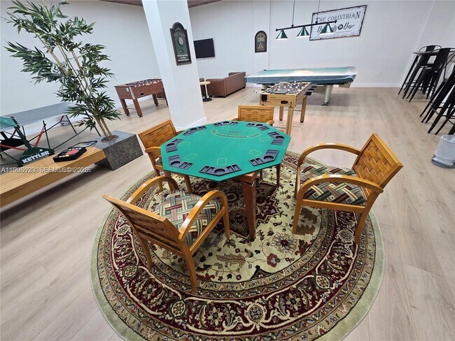 Building Photo - 5825 Collins Ave