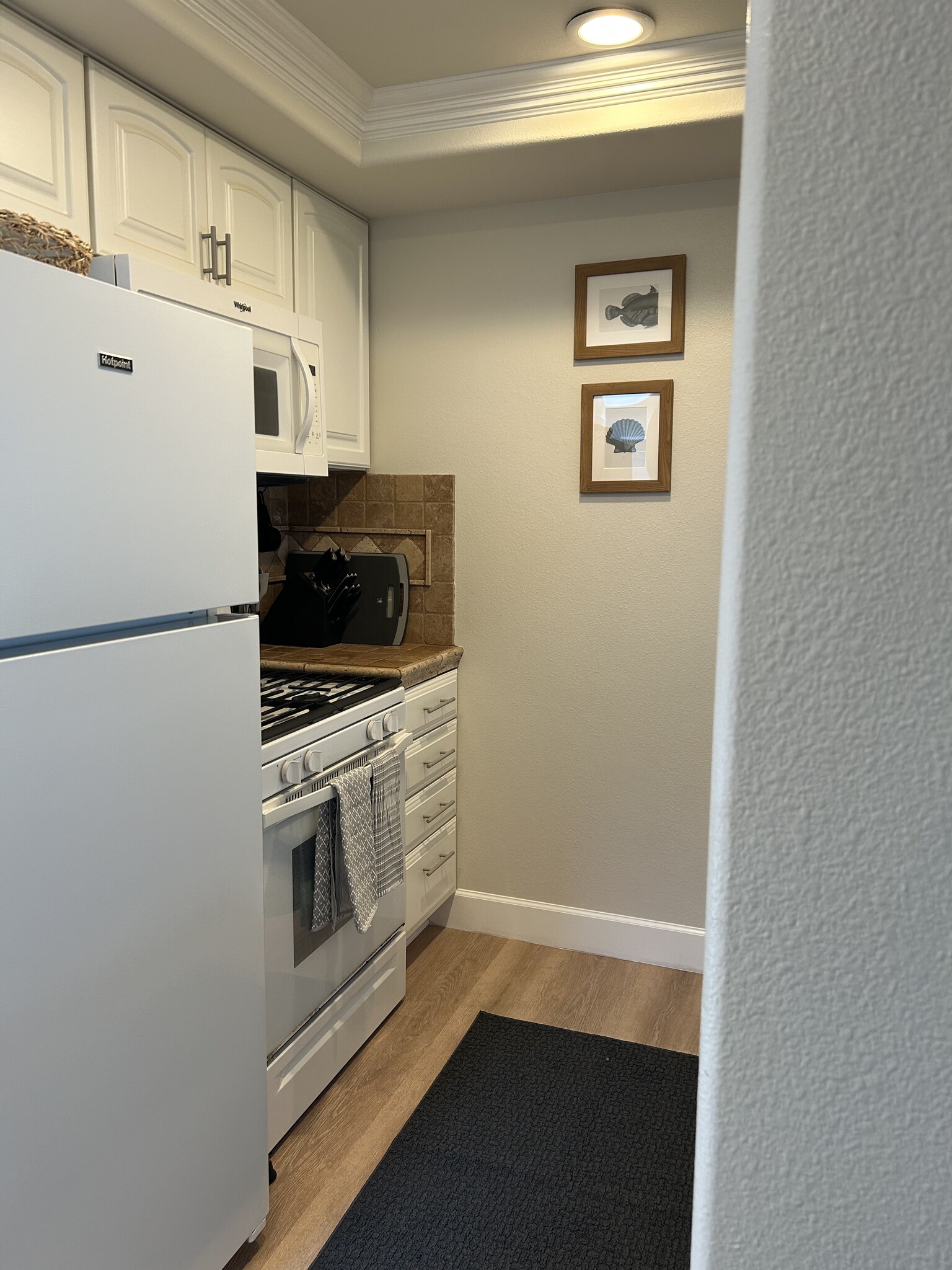 Building Photo - 16922 Pacific Coast Hwy