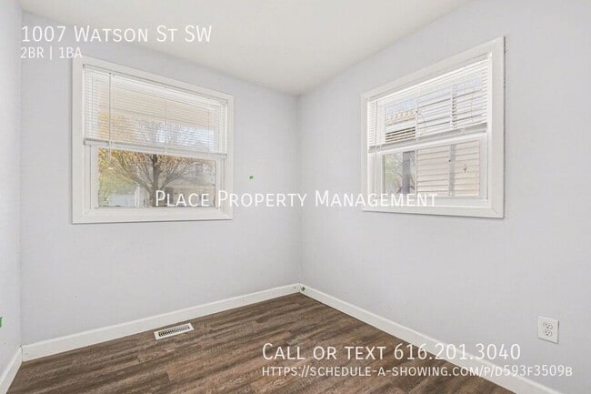 Building Photo - 1007 Watson St SW