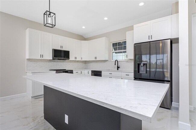 Building Photo - 242 Brig Cir W