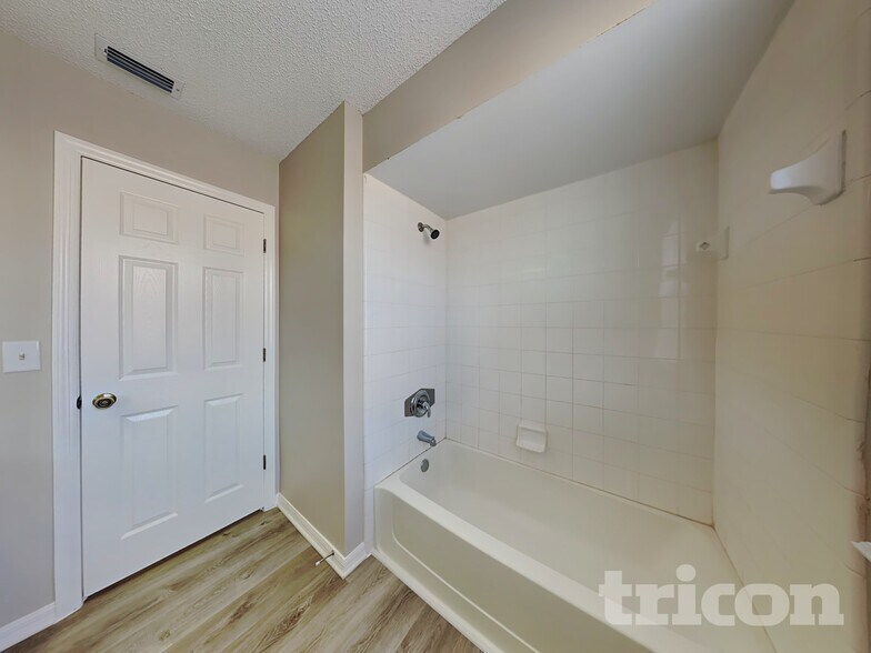 Building Photo - 1472 Beecher Ln