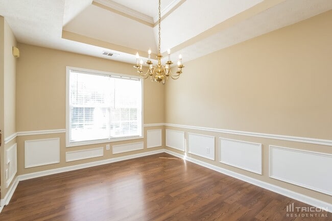 Building Photo - 3180 Willow Park Dr NE