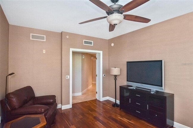 Building Photo - 3313 Sunset Key Cir