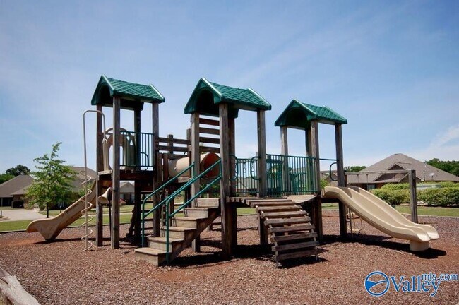 Building Photo - 109 Woodsbrook Pl SW