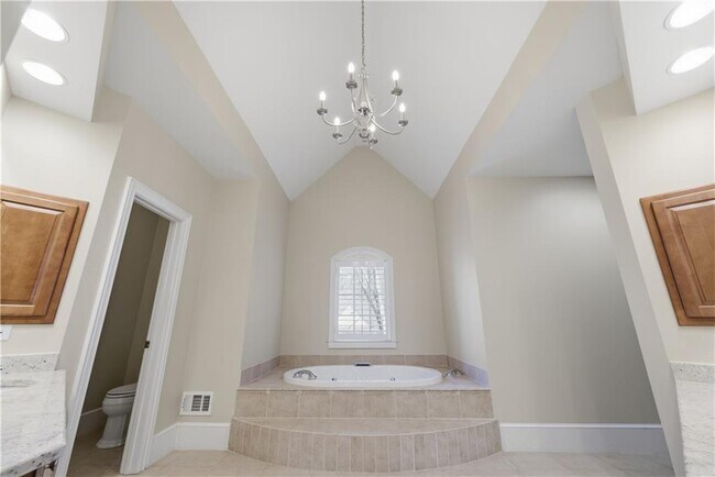 Building Photo - 179 Grandmar Chase