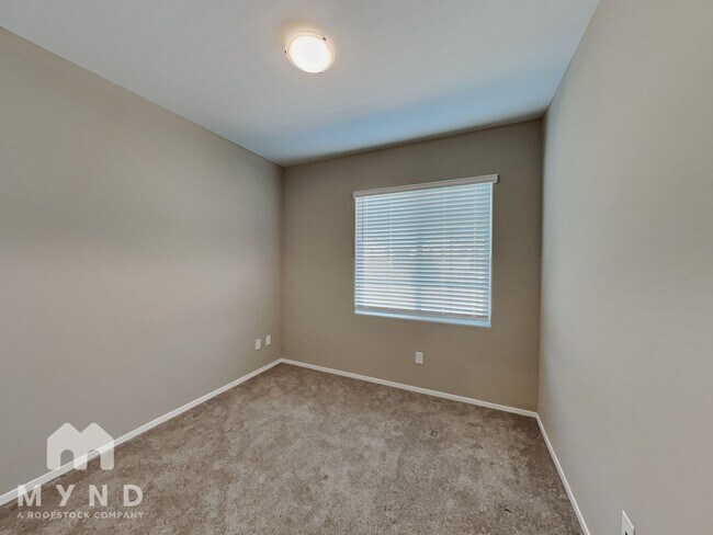 Building Photo - 8591 Insignia Ave